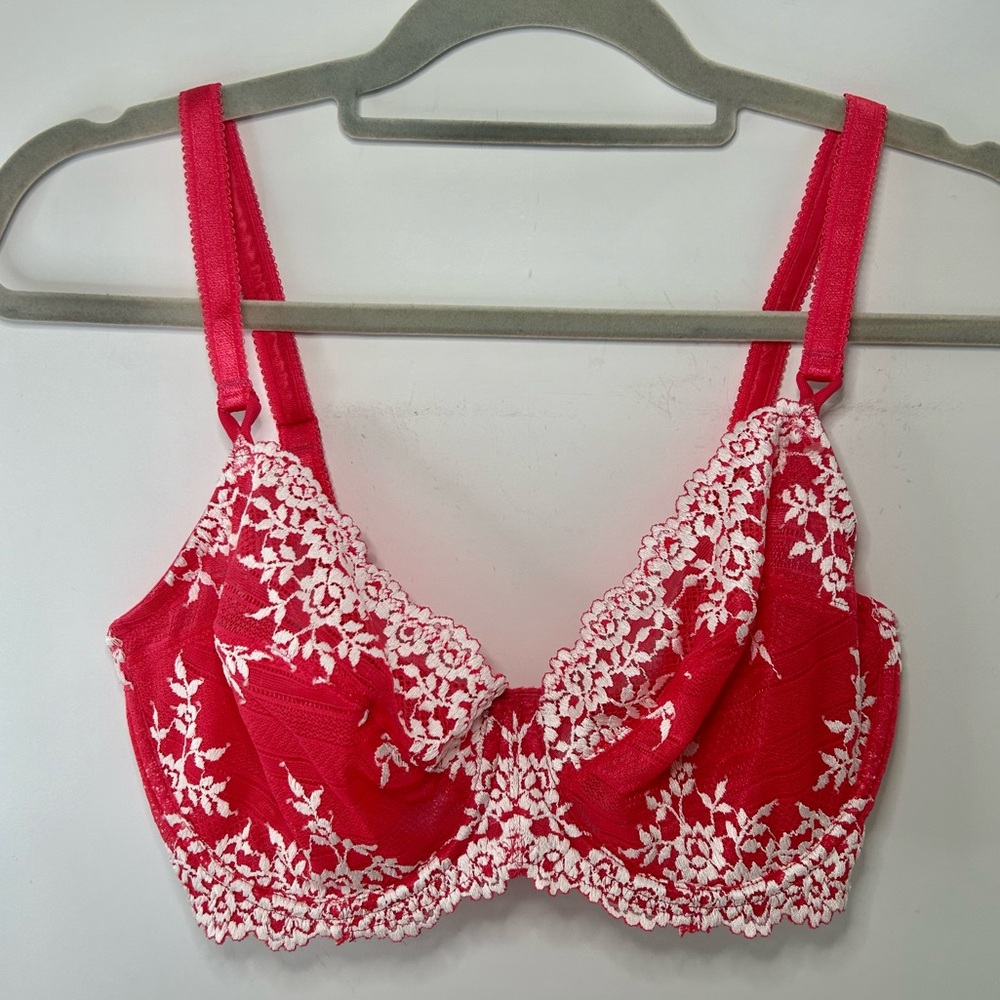 Wacoal Cherry Red White Floral Lace Unlined Cups Adjustable Strap Bra 34DD